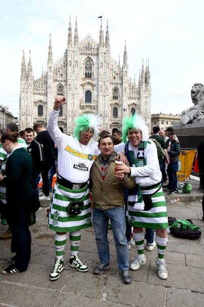 Variopinti e festosi tifosi del Celtic. Ansa